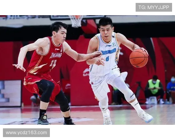篮球干扰球违例国际规则与中国CBA有何不同？